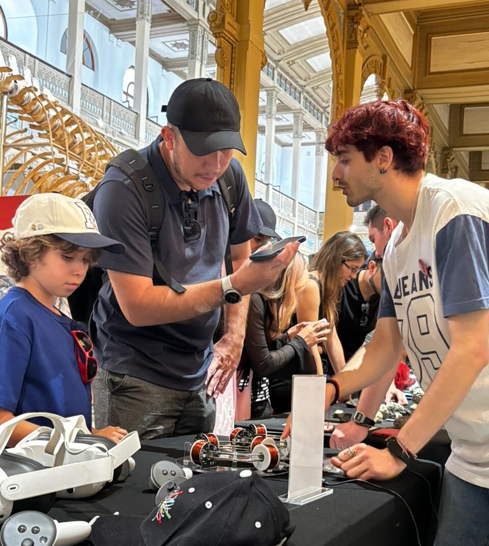 Monitors Team 6 | Instituto Milenio Saphir